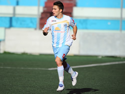 Giuseppe Dipasquale (Manfredonia Calcio) indossa Scarpe The Black Legend